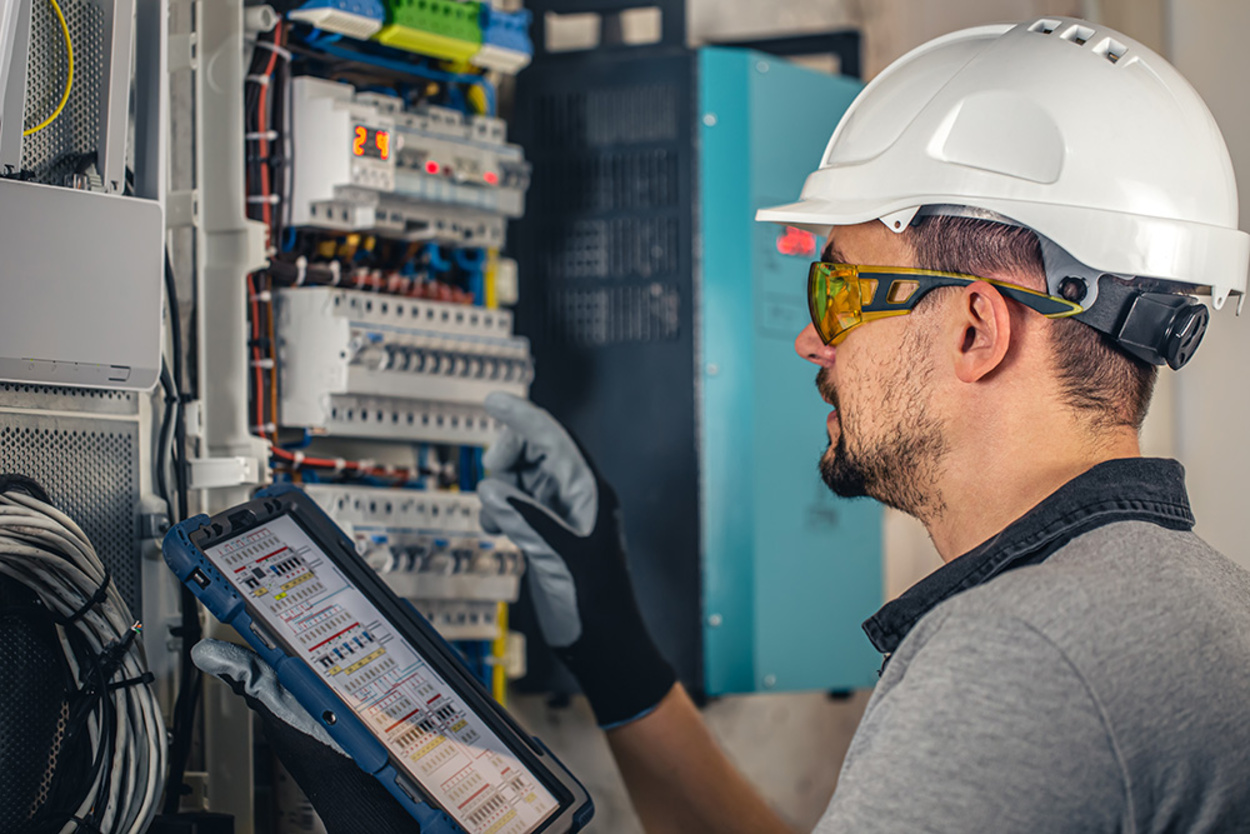 Industrie und Gewerbe bei Elektrotechnik Döppler e.K. in Rupprechtshausen